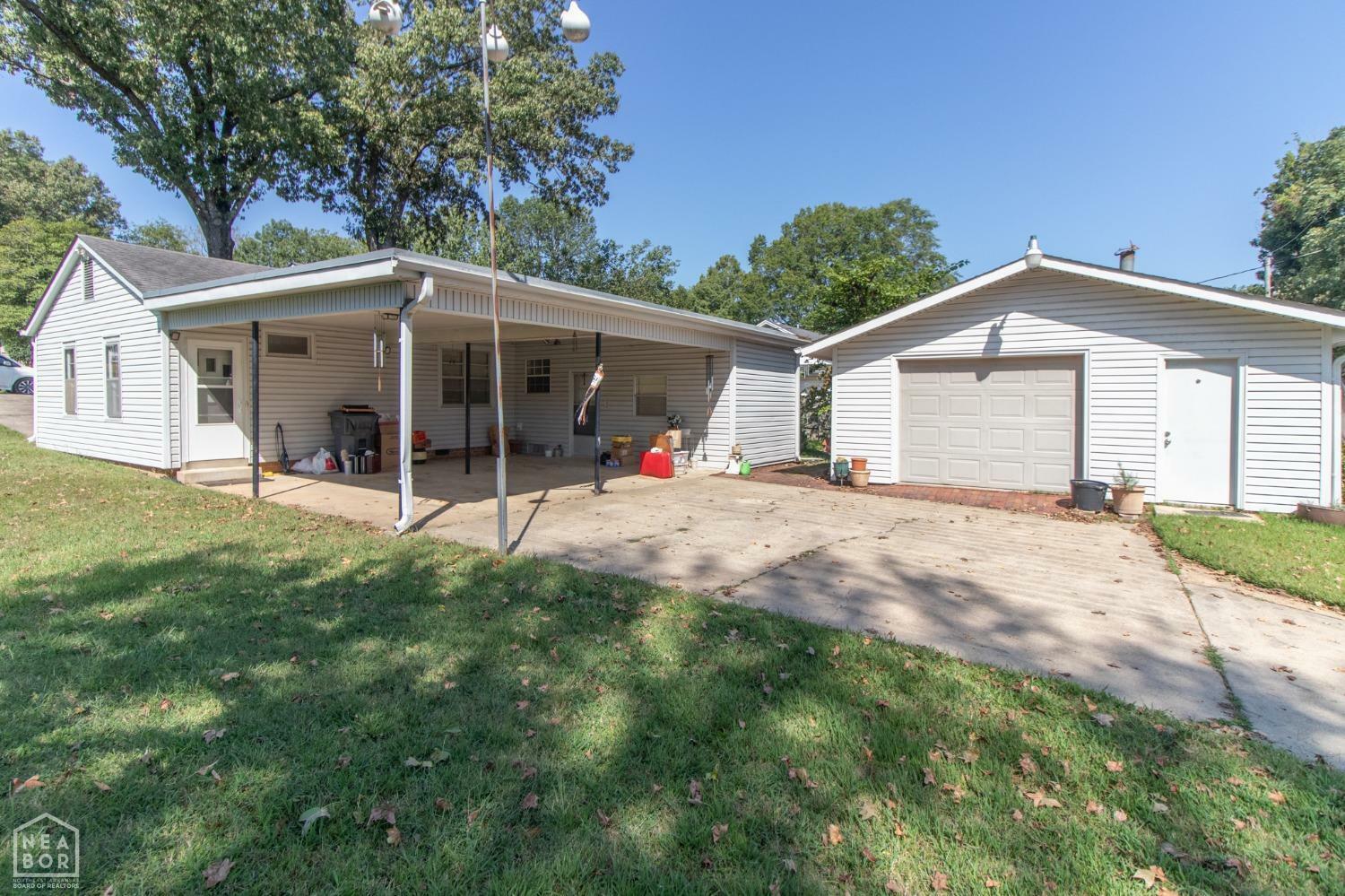 Property Photo:  2306 Glenwood Drive  AR 72401 