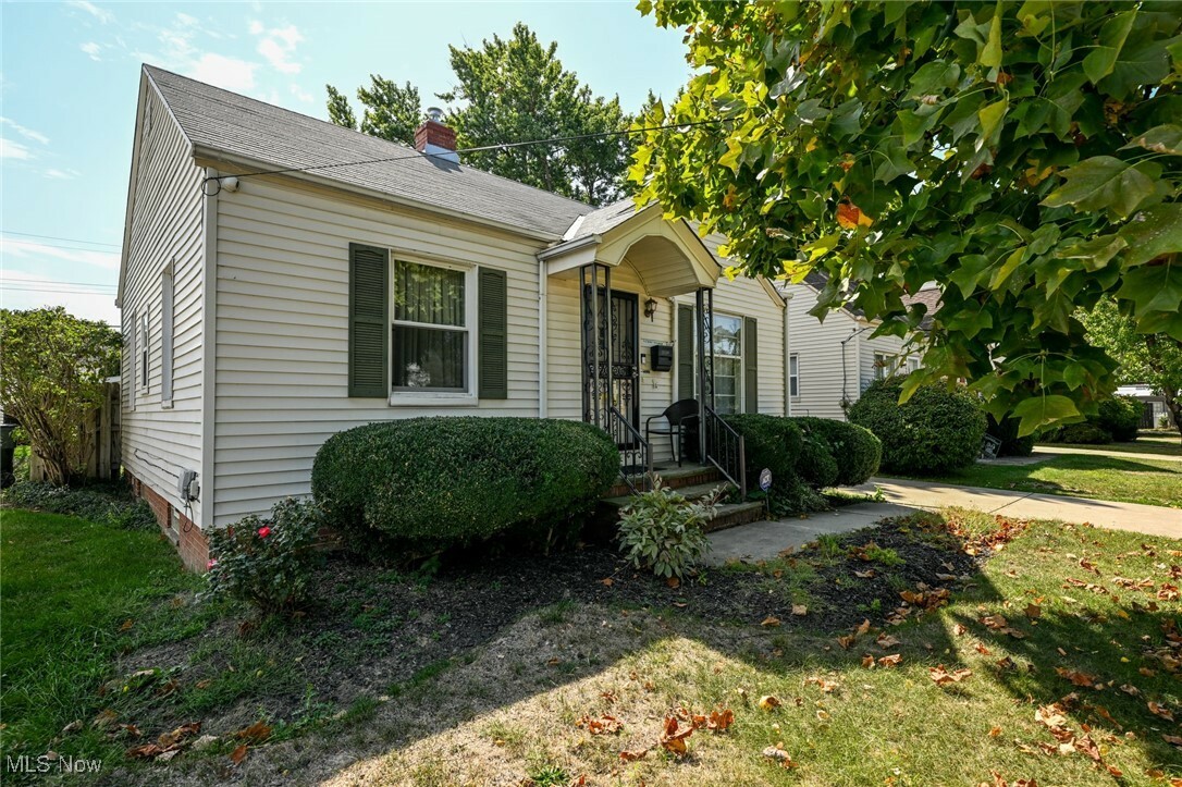 Property Photo:  20200 Wilmore Avenue  OH 44123 