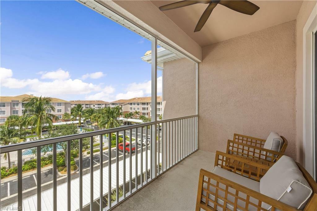 Property Photo:  15901 Royal Pointe Ln  FL 33908 