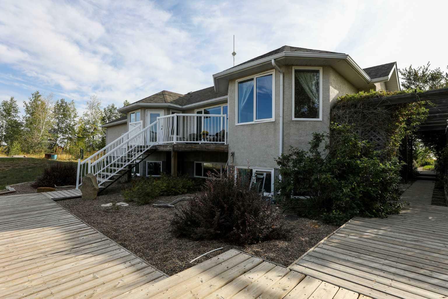 Property Photo:  103038 Rge Rd 165  AB T1G 2C6 