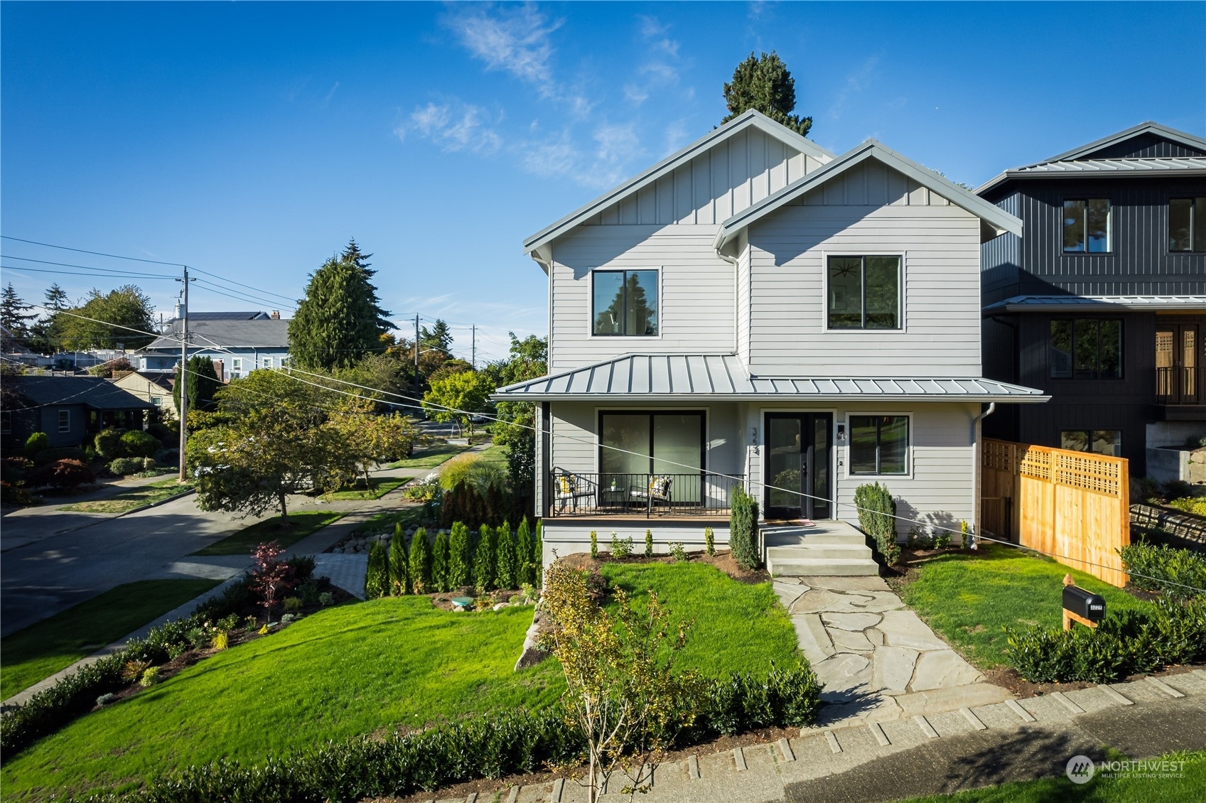 Property Photo:  3224 W Thurman Street  WA 98199 