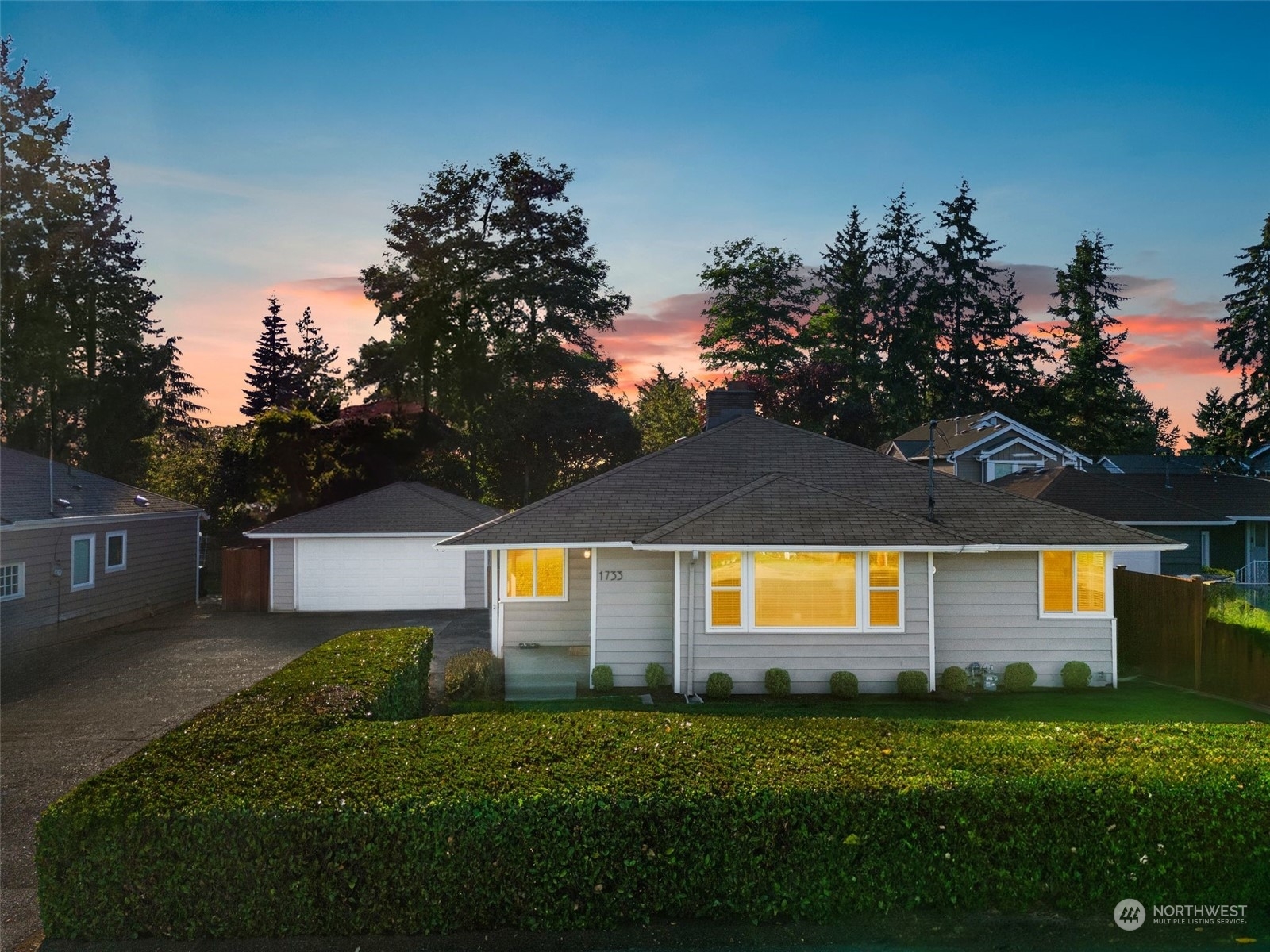 1733 Aberdeen Avenue NE  Renton WA 98056 photo