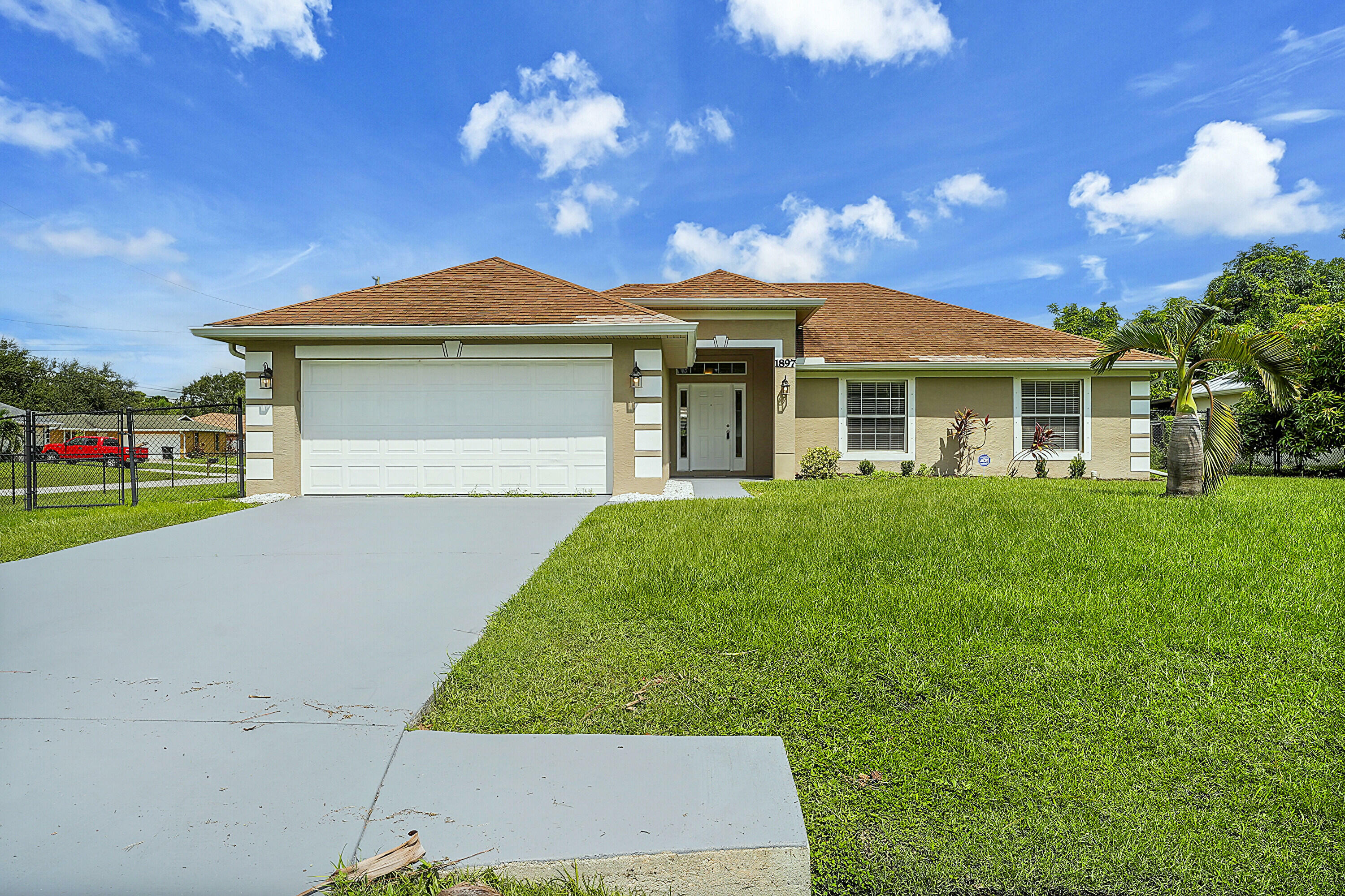 Property Photo:  1897 SW Lofgren Avenue  FL 34953 