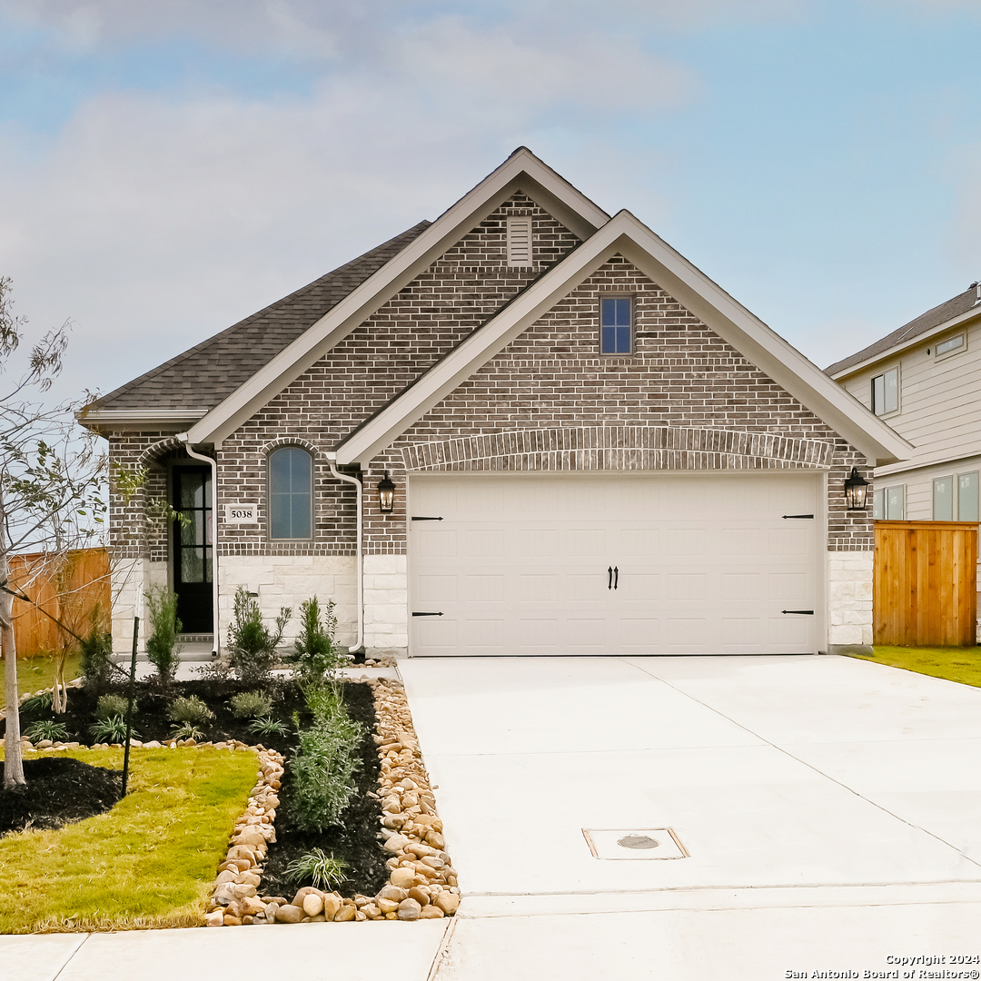 Property Photo:  5038 Park Cape  TX 78124 