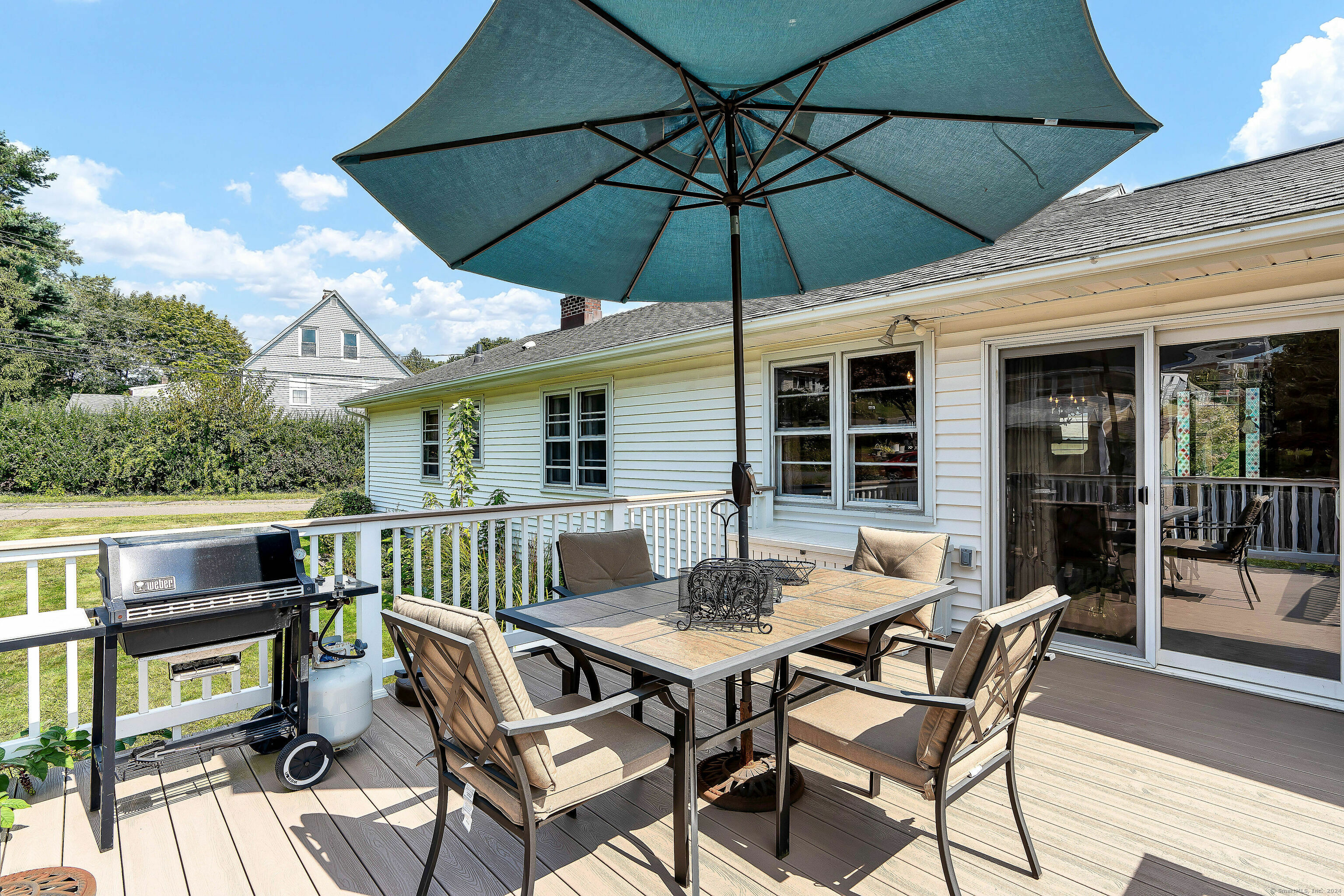 Property Photo:  519 Parker Avenue South  CT 06450 