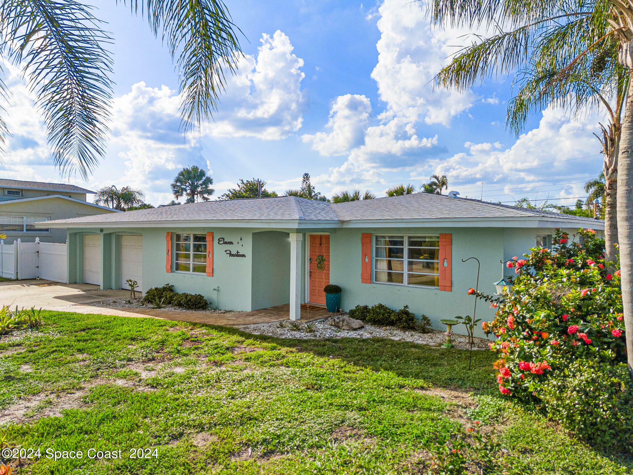 Property Photo:  1114 Seminole Drive  FL 32937 