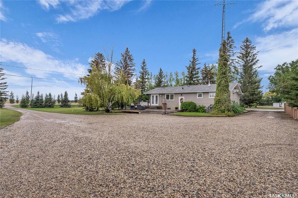 Property Photo:  103 13th Avenue E  SK S0K 4T0 