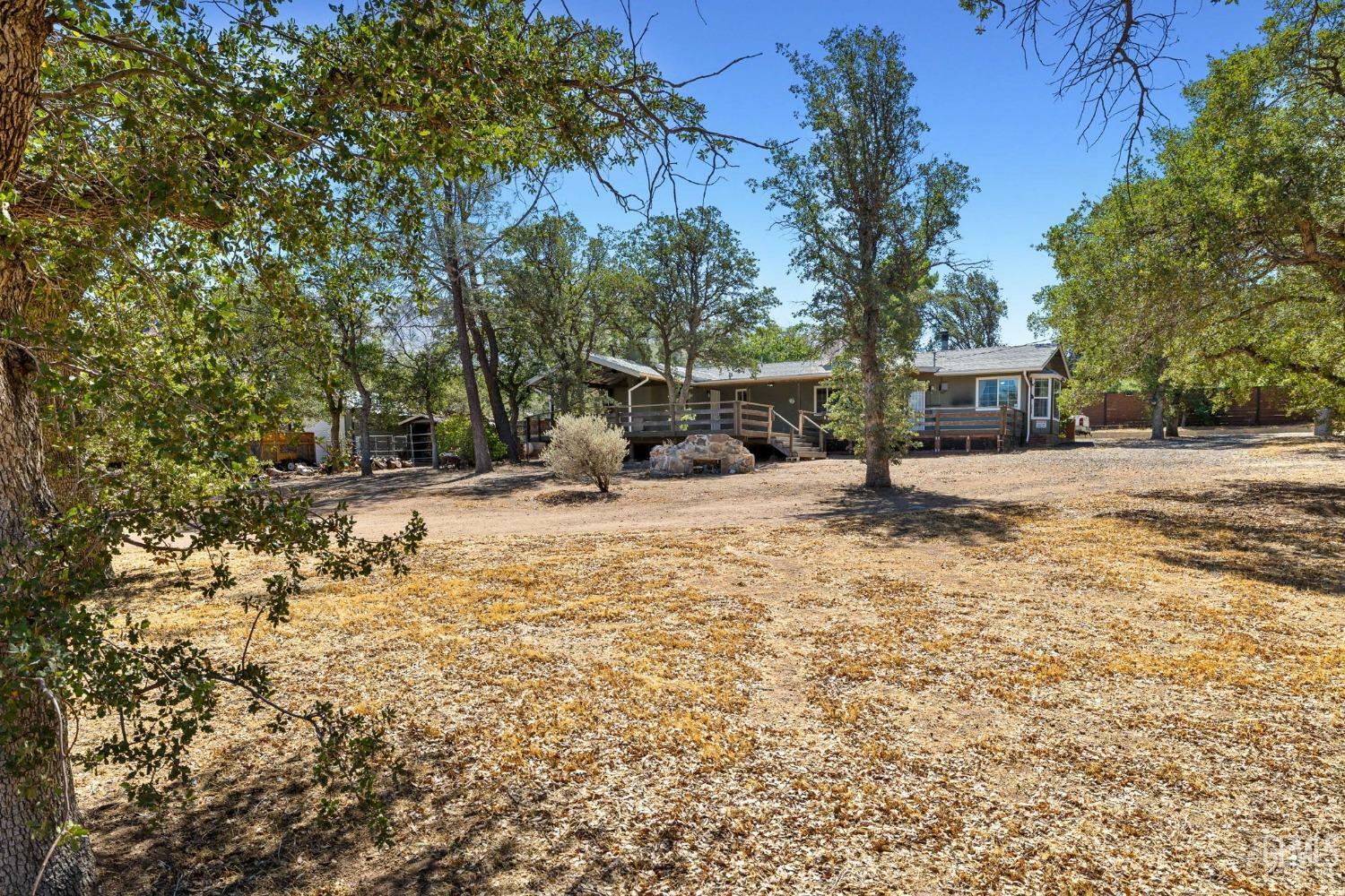 Property Photo:  3308 Seclusion Road  CA 93240 