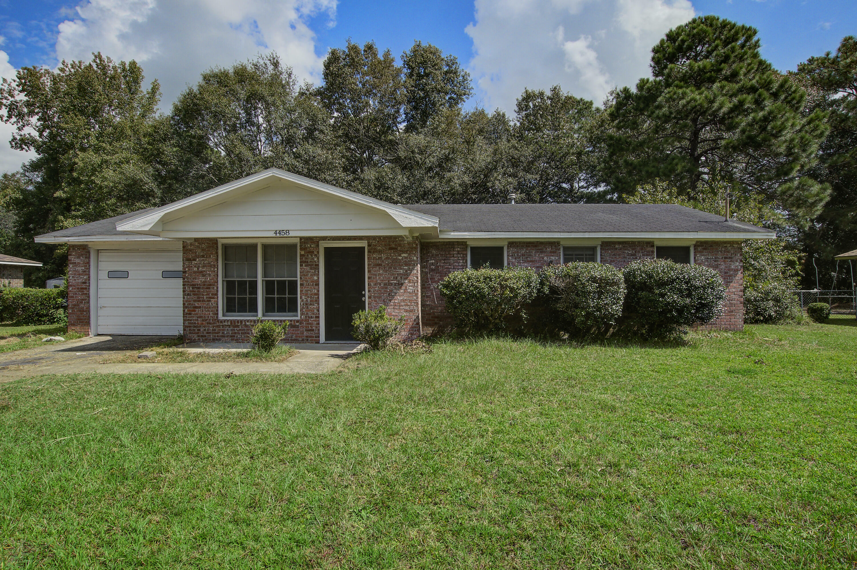 Property Photo:  4458 Hardwood Street  SC 29456 