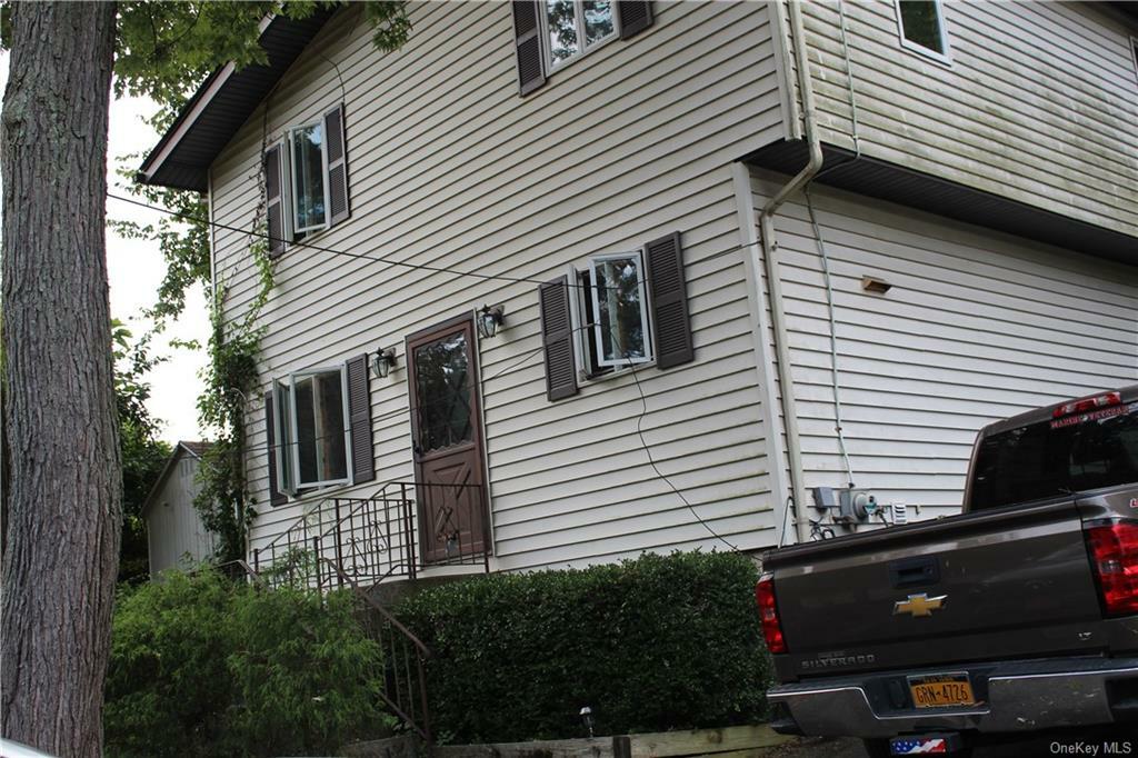 Property Photo:  20 S Rockland Avenue  NY 10920 