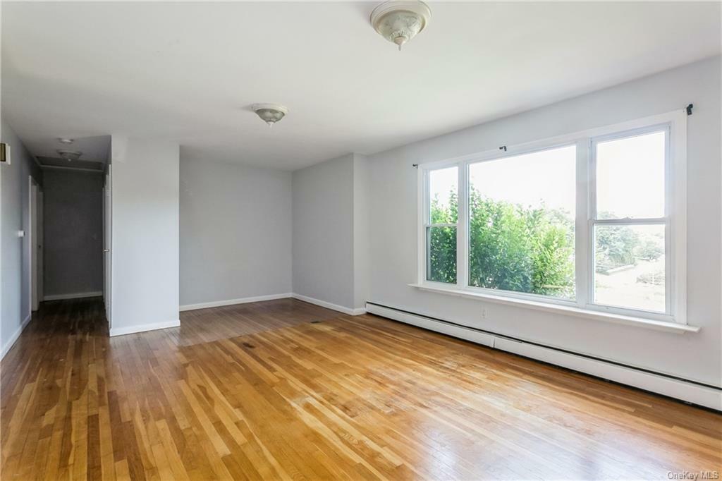 Property Photo:  2965 Gomer Street  NY 10598 