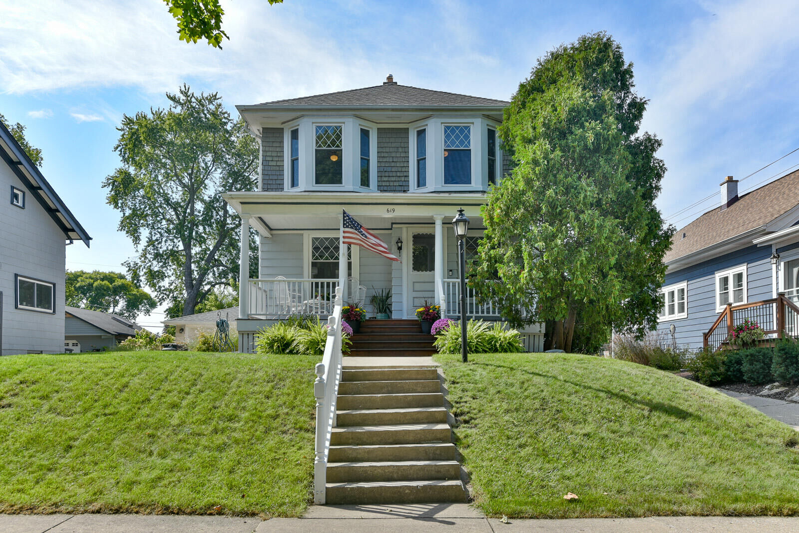 Property Photo:  619 N 61st St  WI 53213 