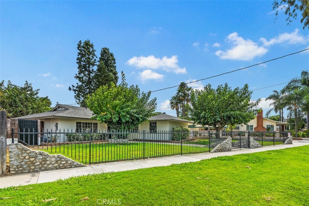 Property Photo:  5824 Grand Avenue  CA 92504 