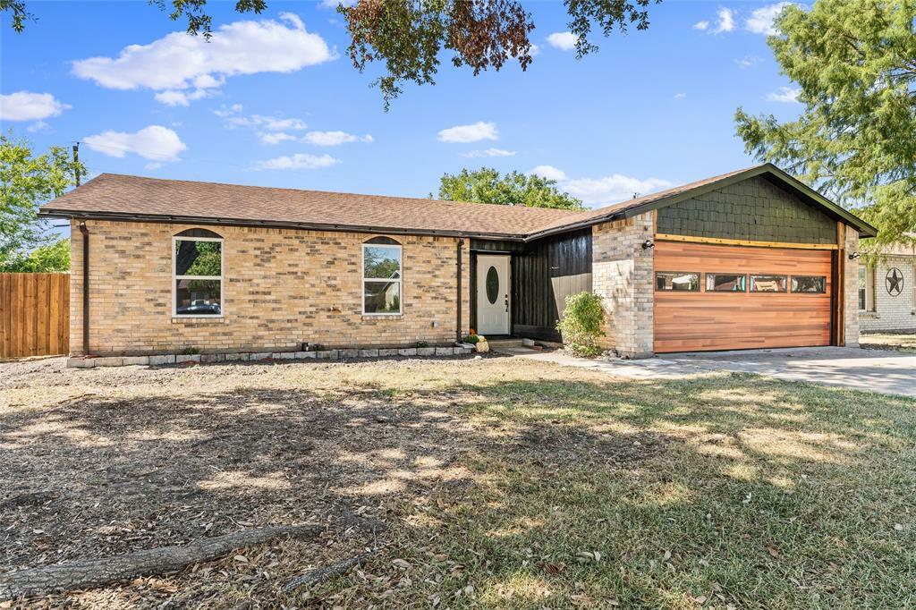 Property Photo:  1217 Tulip Trail  TX 75149 