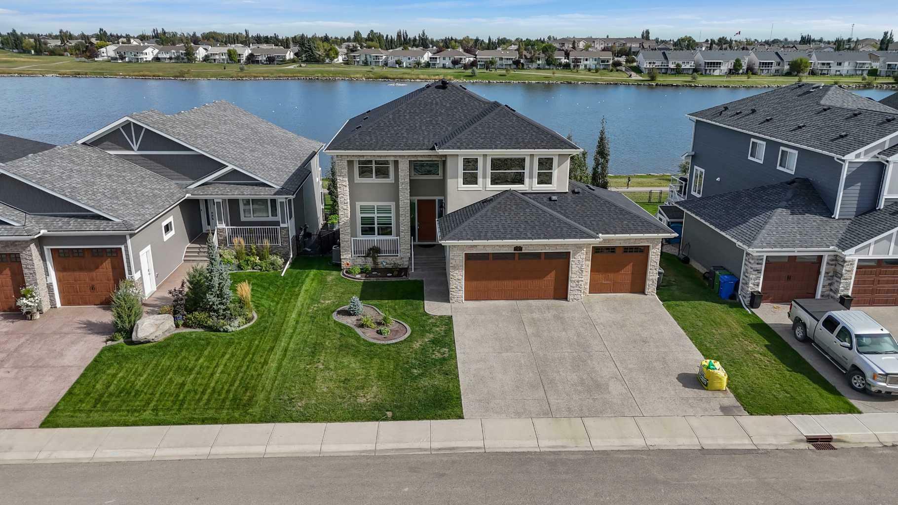 43 Lakes Estates Circle  Strathmore AB T1P 0B6 photo