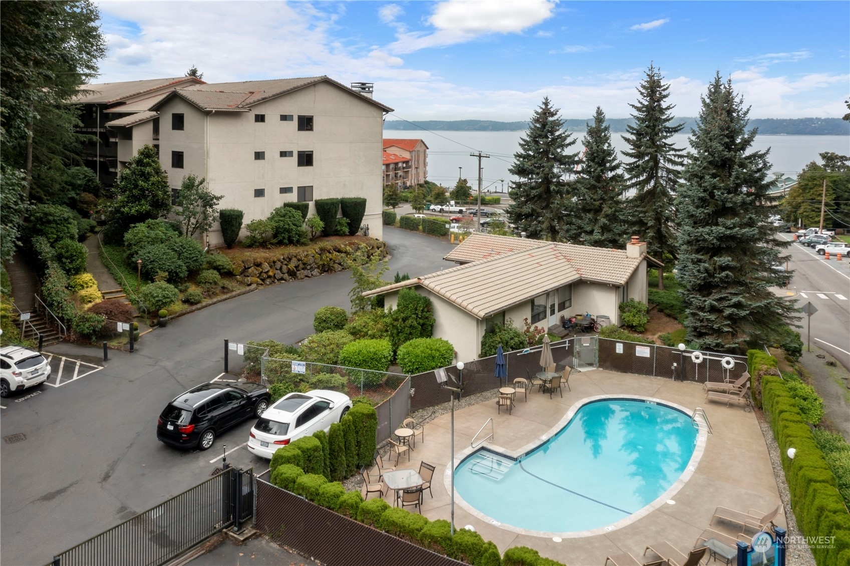 Property Photo:  28313 Redondo Way S 308  WA 98198 