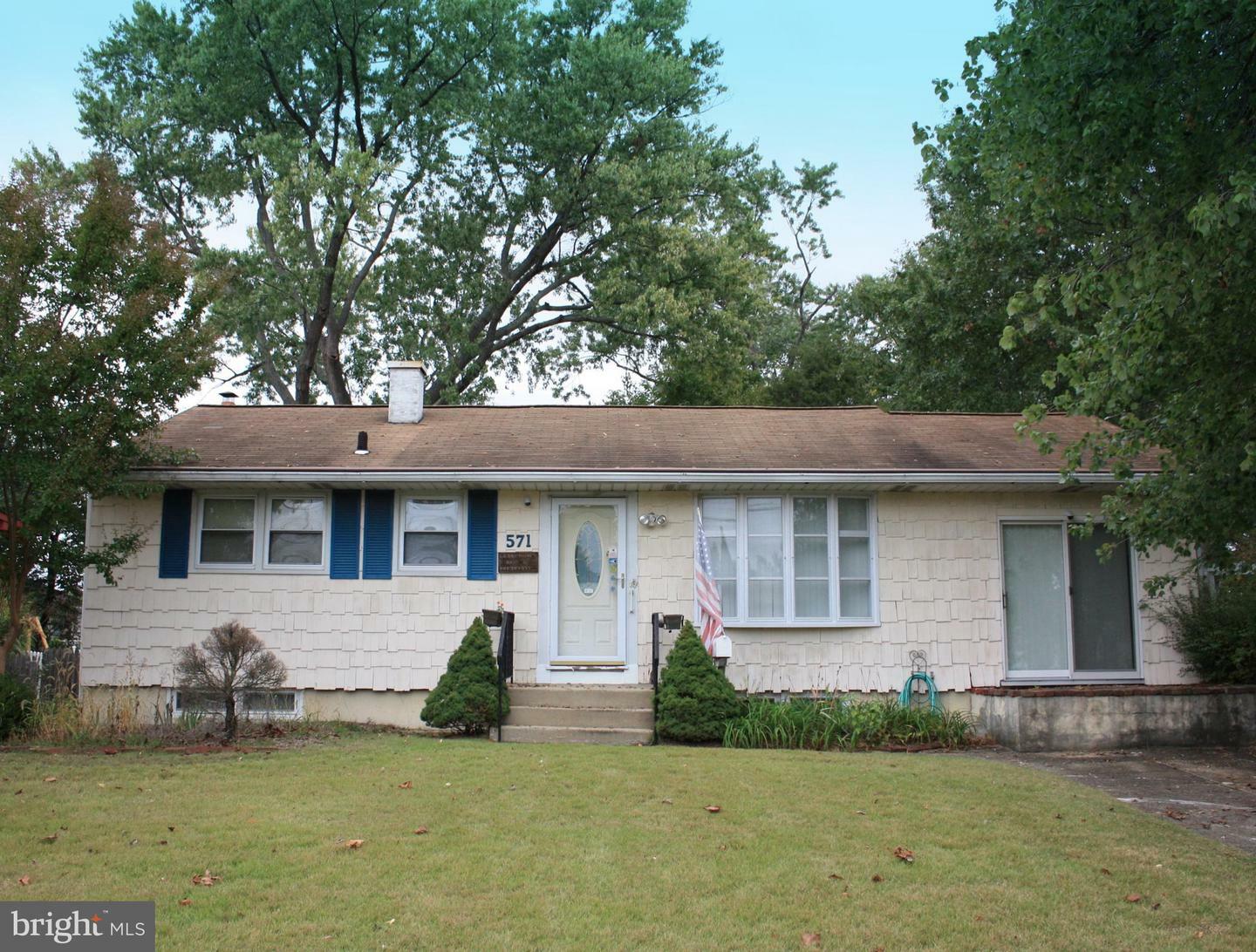 Property Photo: 571 College Boulevard NJ 08090
