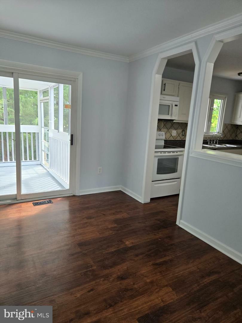 Property Photo:  13031 Kingswell Drive  VA 22193 