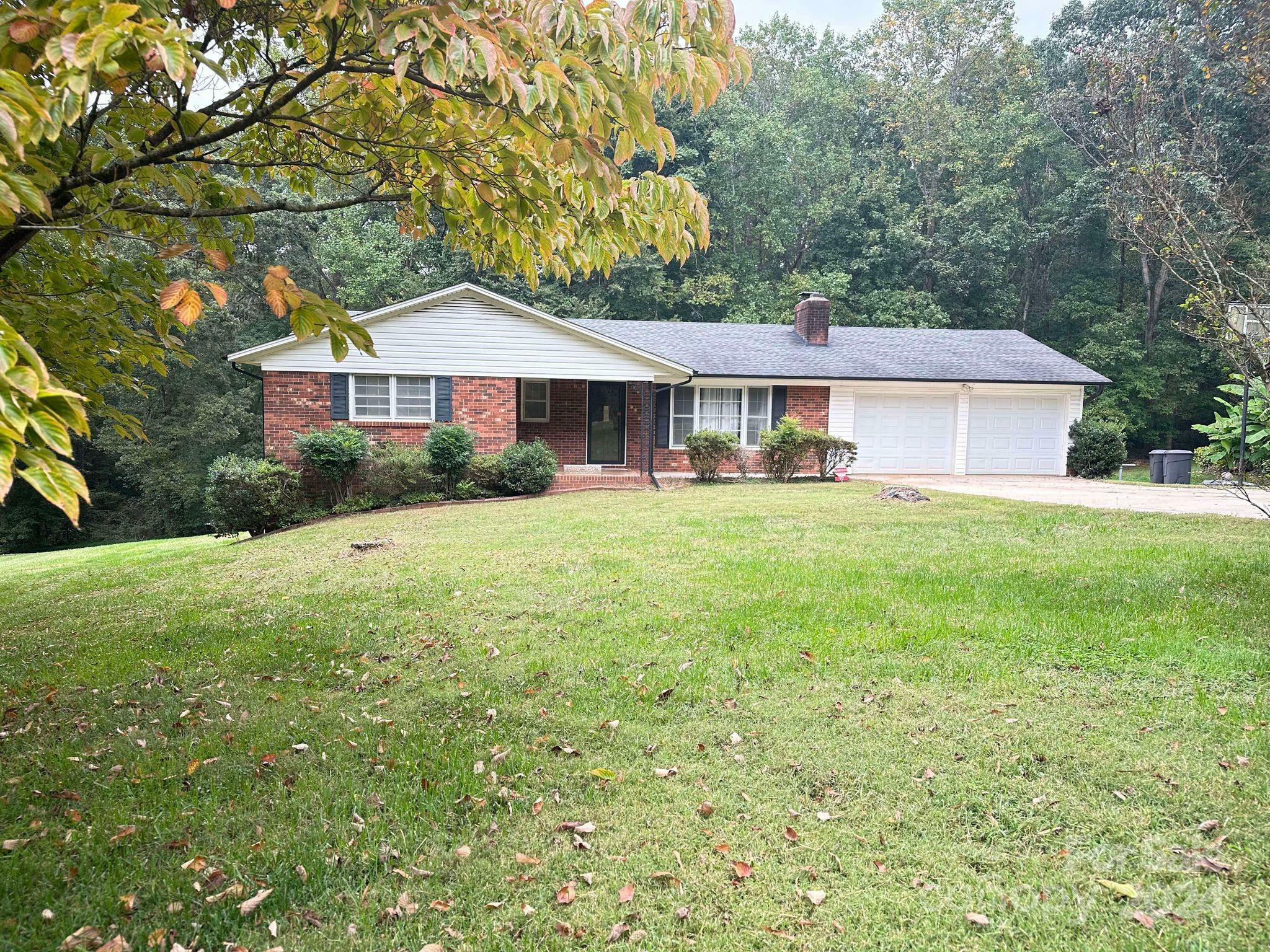 Property Photo:  97 Meadowcreek Loop  NC 28678 