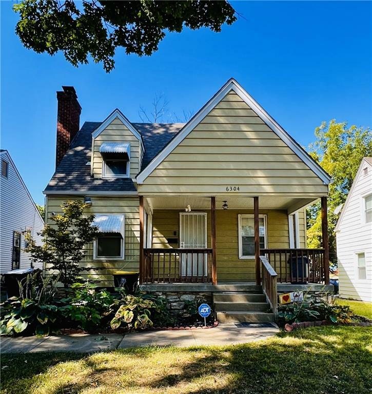 Property Photo:  6304 Bellefontaine Avenue  MO 64132 