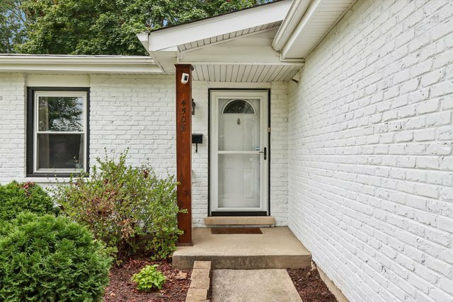 Property Photo:  4508 Blackhawk Lane  IL 60532 