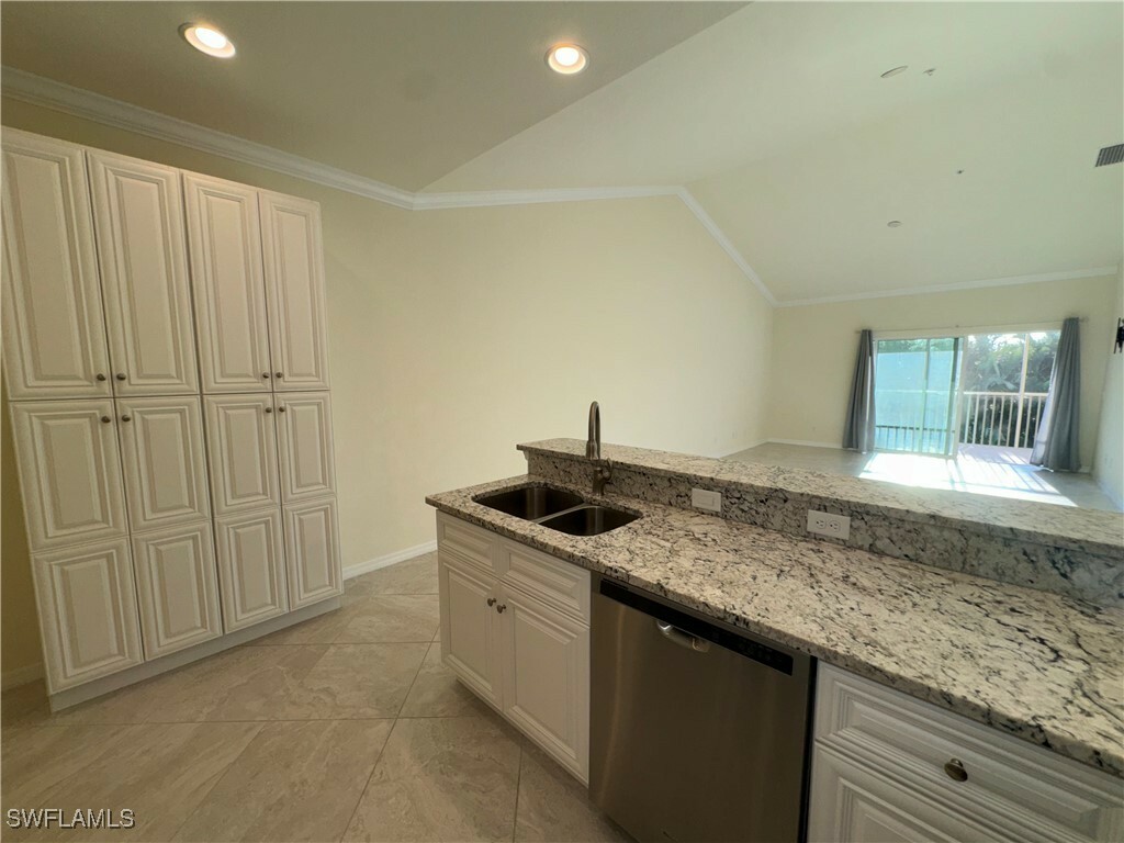 Property Photo:  1051 Winding Pines Circle  FL 33909 