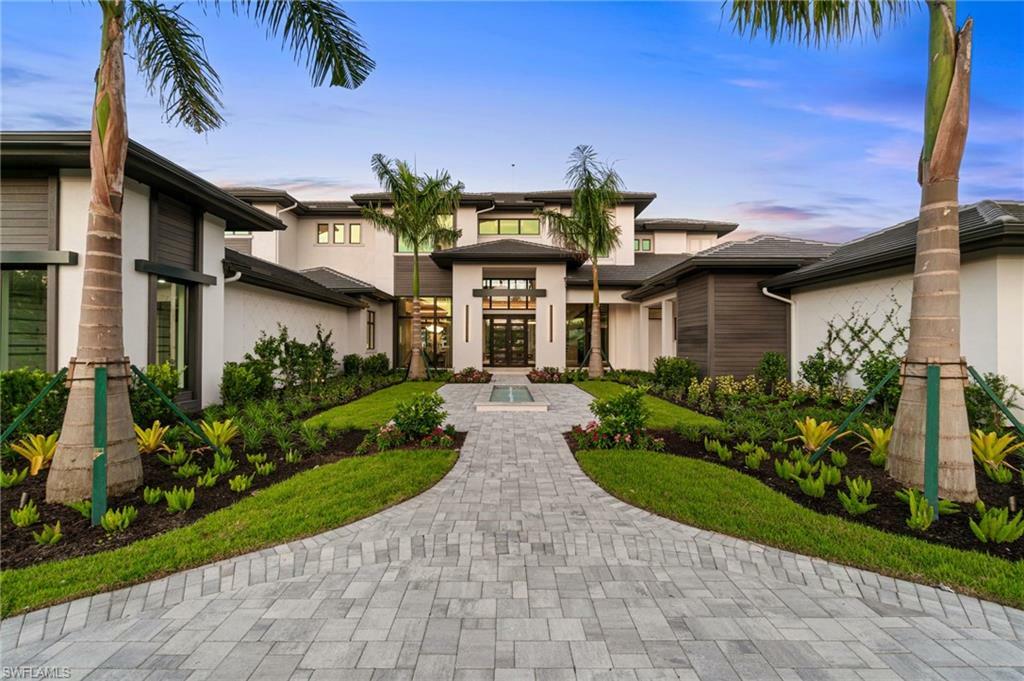 Property Photo: 796 Cassena Rd FL 34108