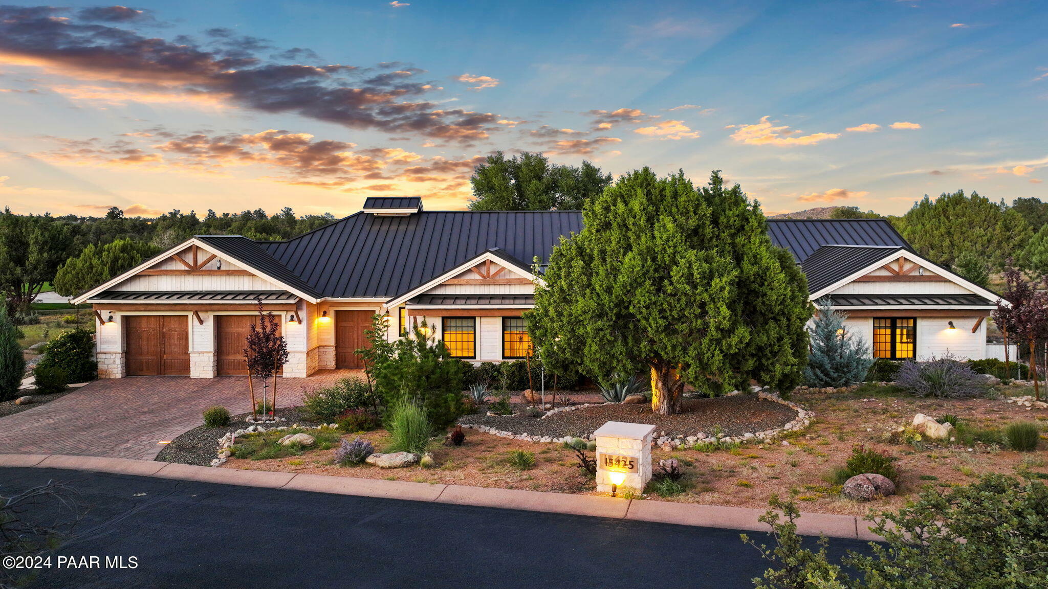 Property Photo:  15425 N Badlands Circle  AZ 86305 
