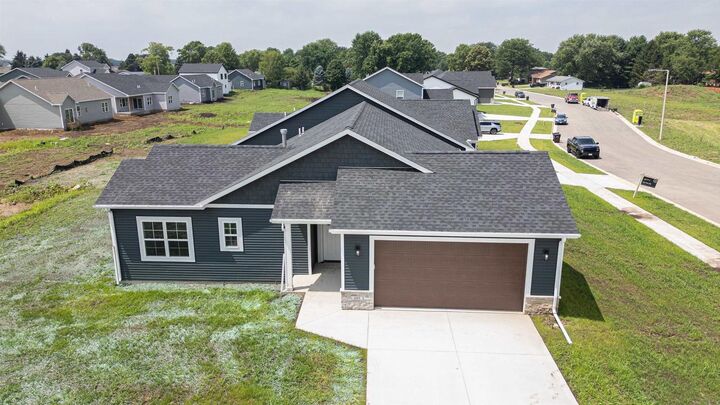 Property Photo:  889 Red Hawk Drive  WI 53563 