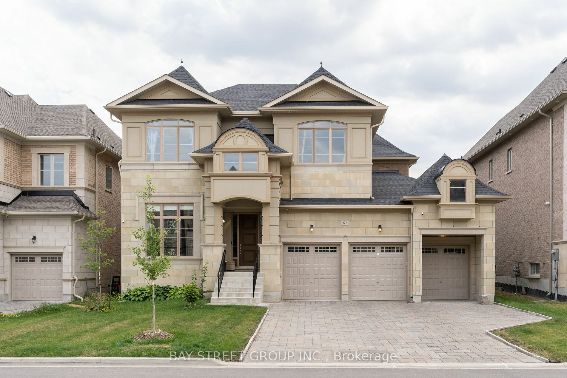 Property Photo:  67 Nave St  ON L4H 4K5 