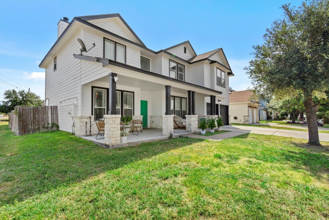 Property Photo:  230 Hyltin Street  TX 78634 