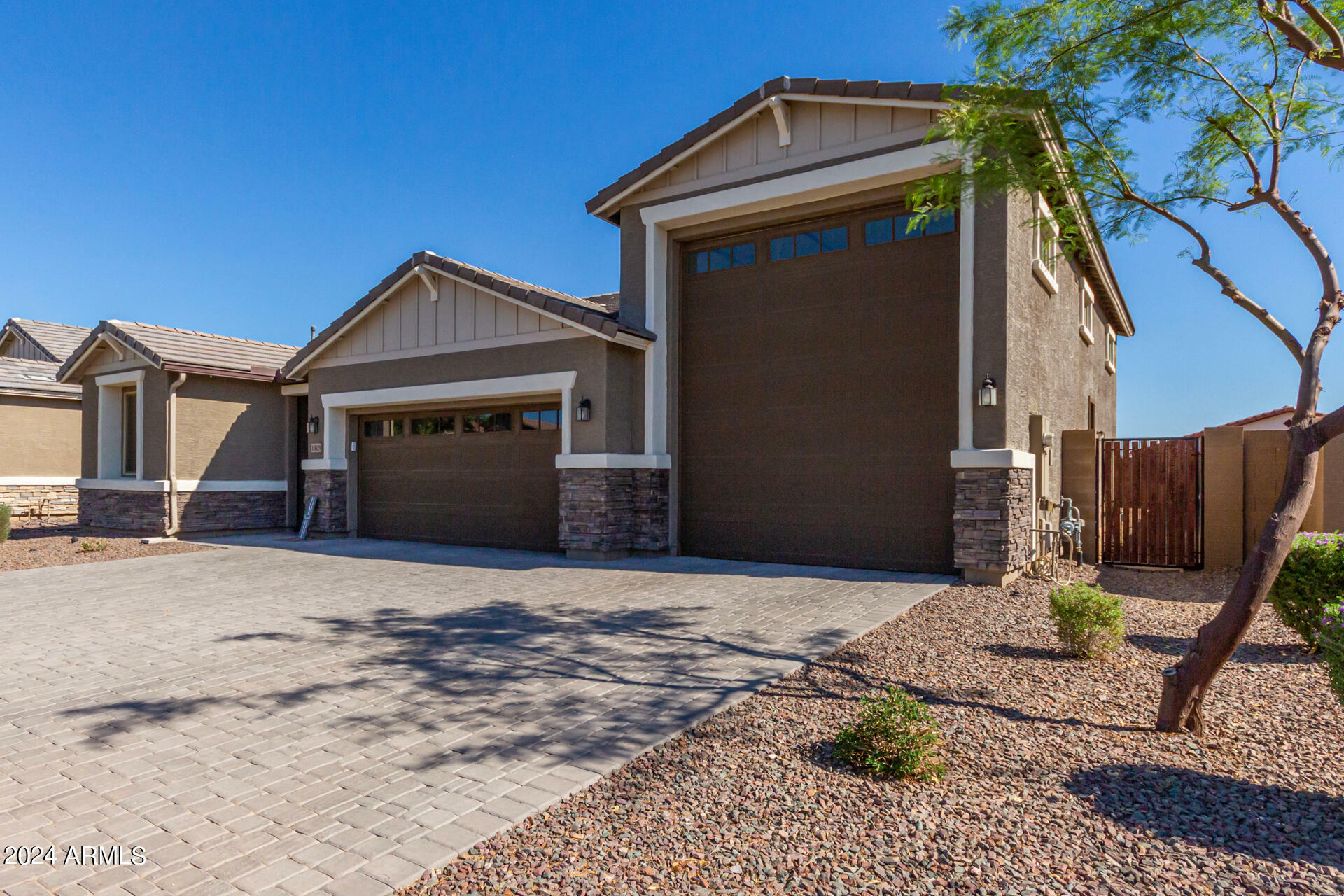 Property Photo:  10829 W Buchanan Street  AZ 85323 