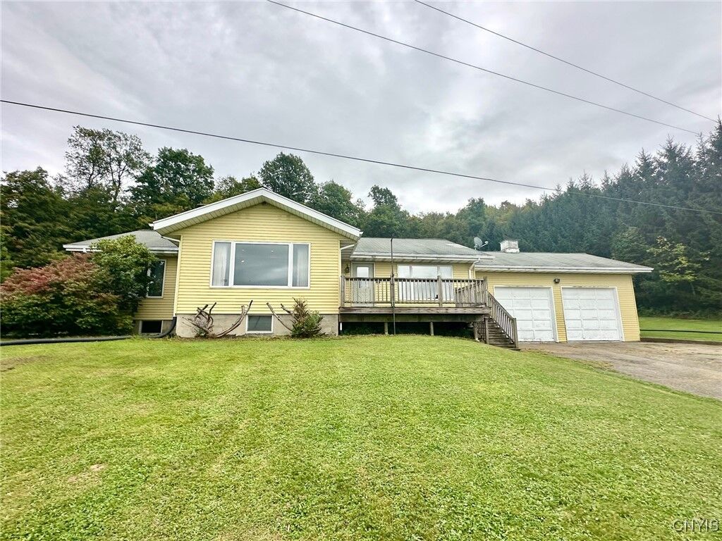 Property Photo: 213 Bradshaw Road NY 13053