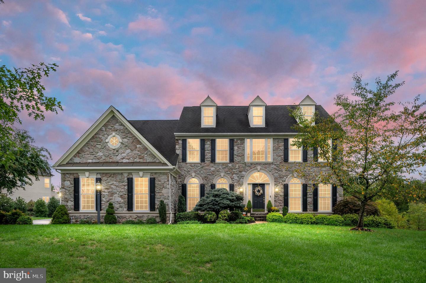 Property Photo:  15800 Kensington Palace Court  VA 20155 