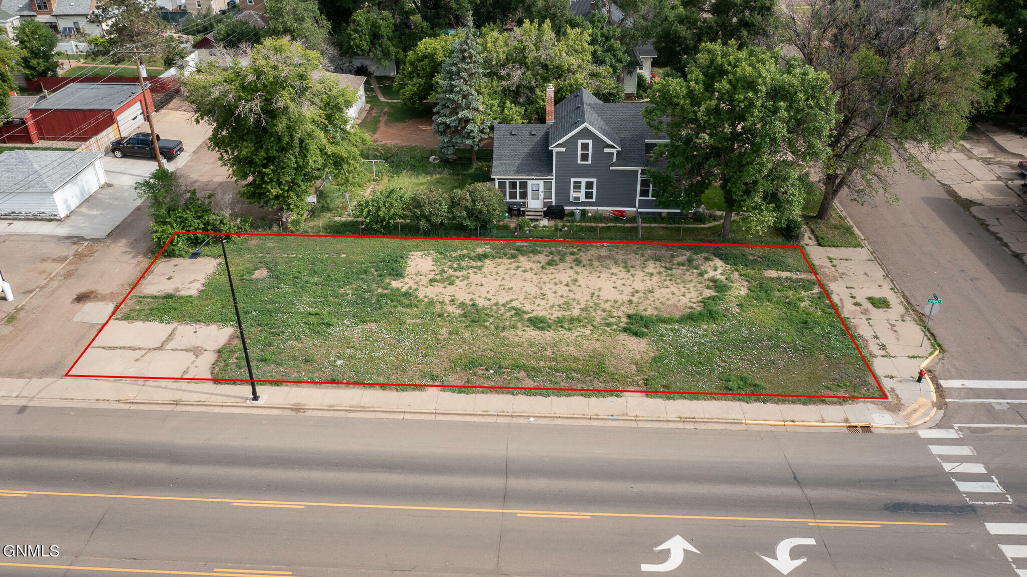 Property Photo:  716 Villard Street W  ND 58601 