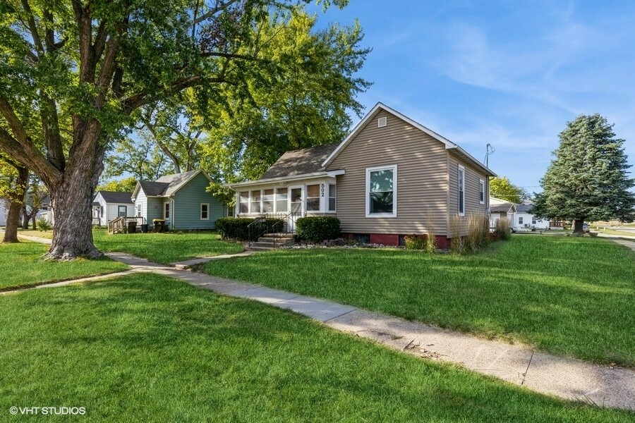 Property Photo:  502 Main Street  IA 50003 