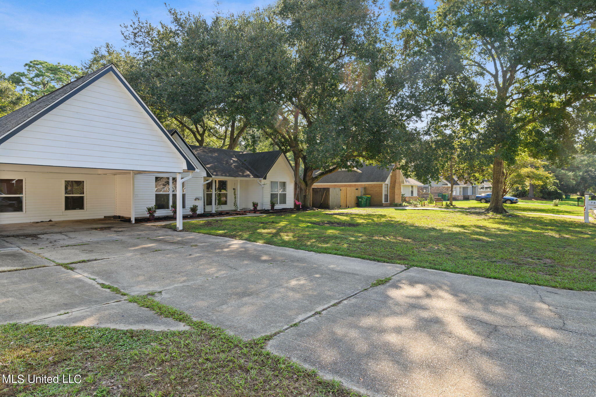 Property Photo:  7016 Red Bud Lane  MS 39564 