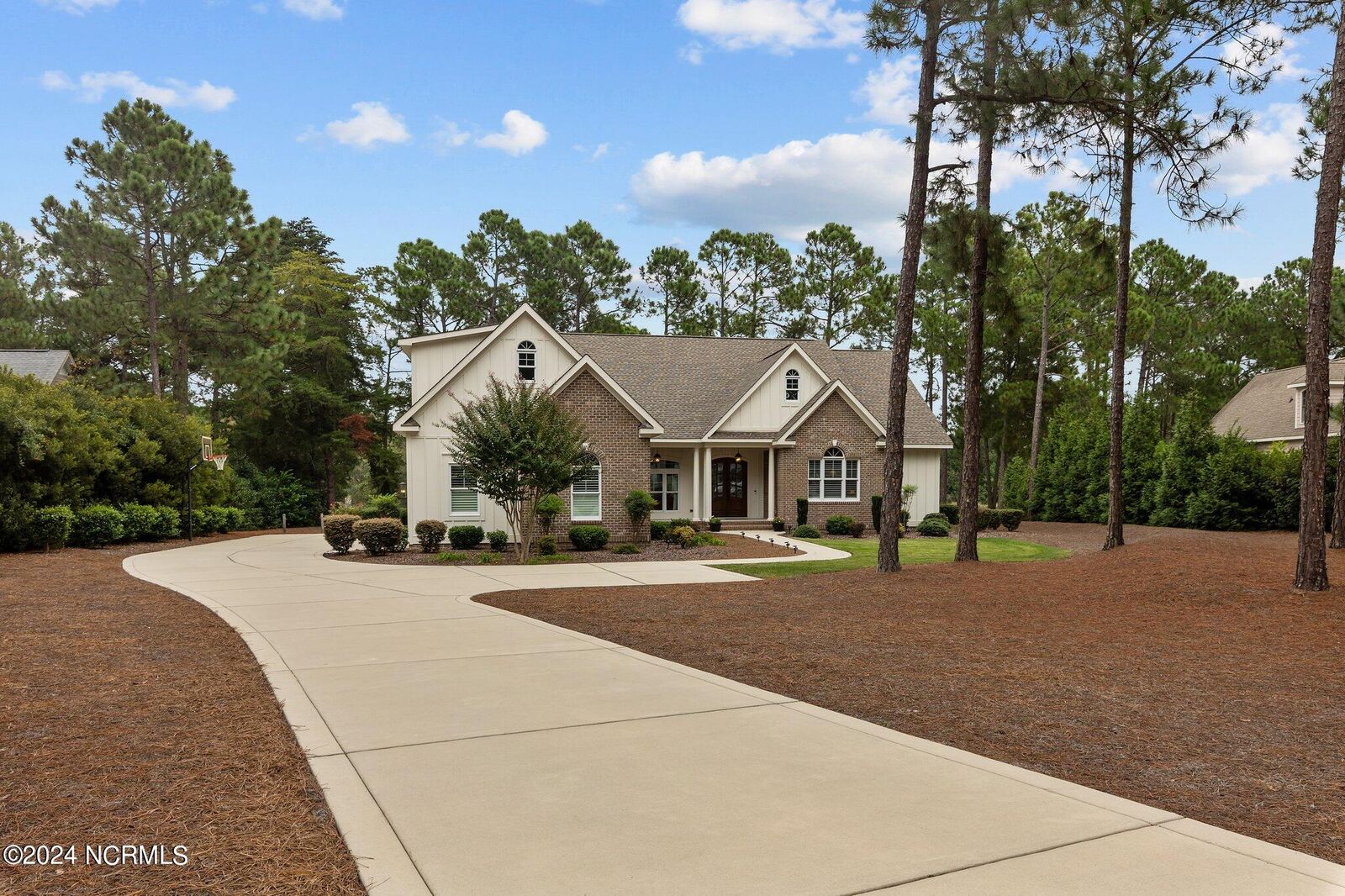 Property Photo: 205 Kings Ridge Court NC 28387