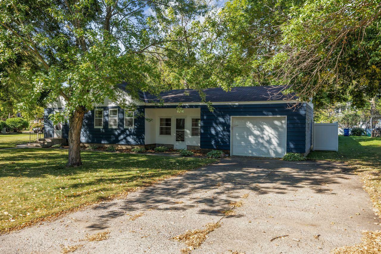 Property Photo:  837 18th Avenue N  MN 56303 