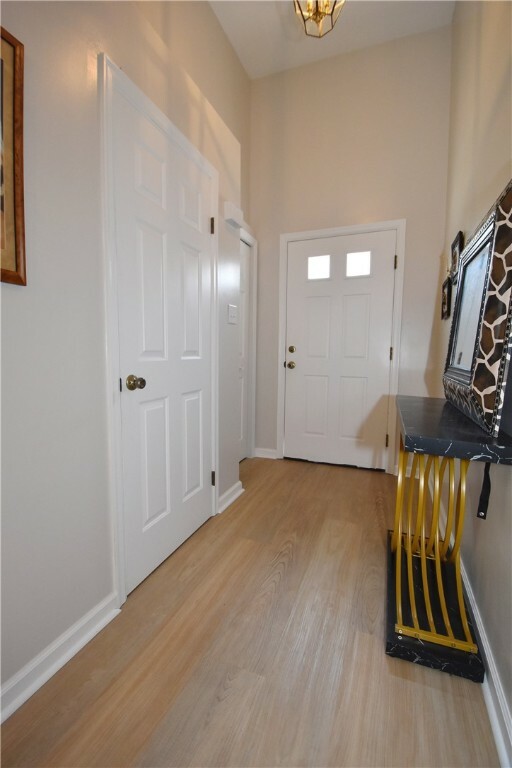 Property Photo:  317 Parkridge Ln  PA 15108 