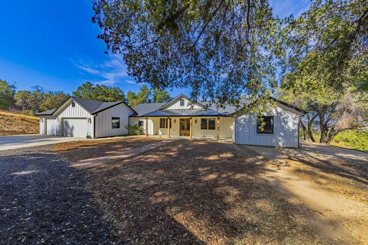 Property Photo:  39594 Tanglewood Lane  CA 93644 