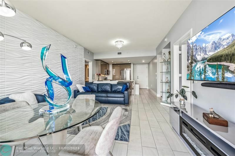 Property Photo:  2000 Metropica Way 1007  FL 33323 