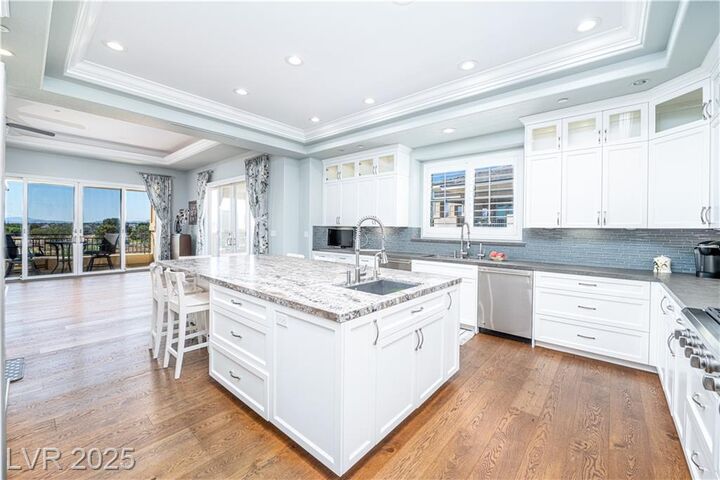 9219 Tesoras Drive 402  Las Vegas NV 89144 photo