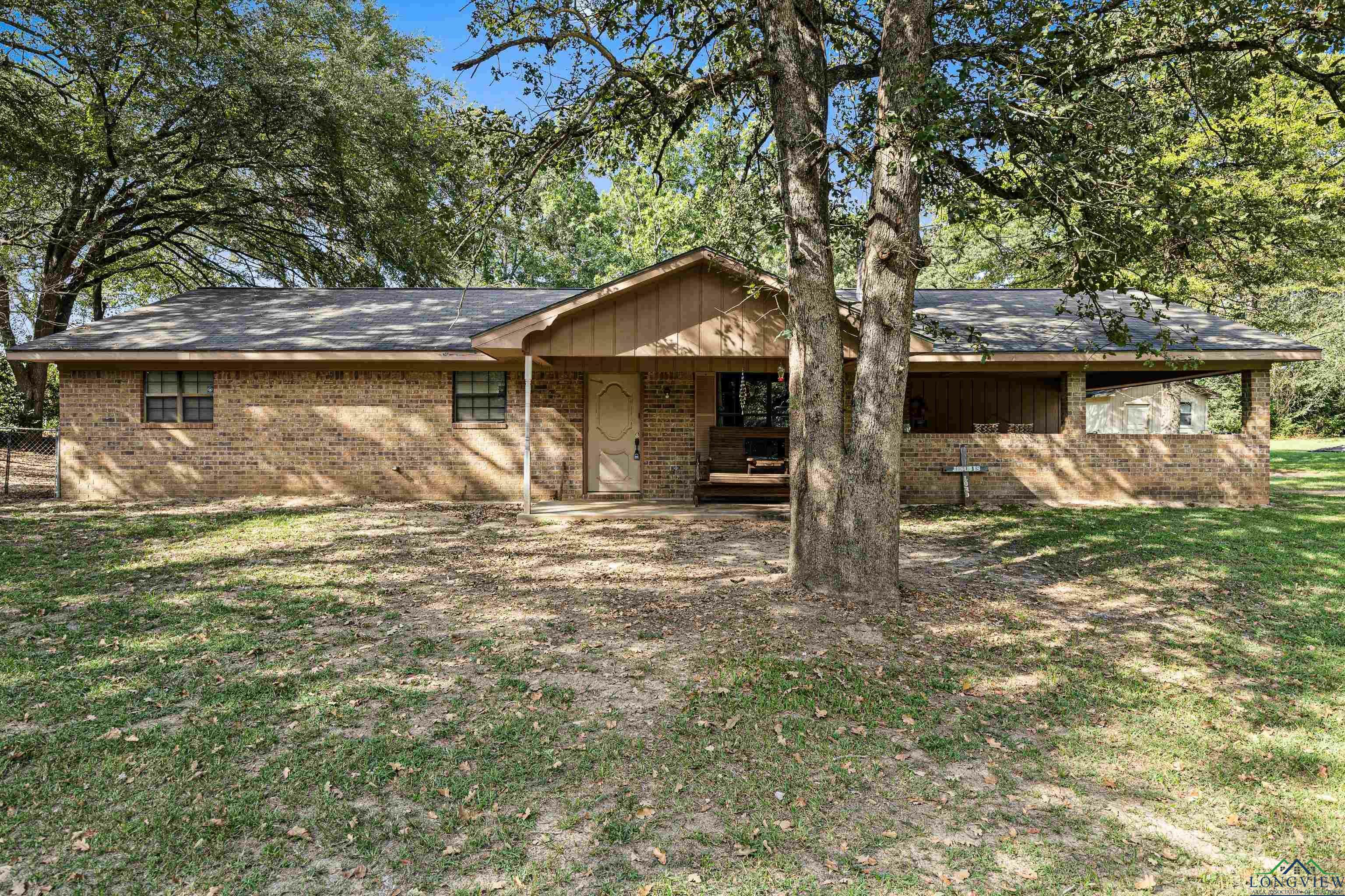 271 County Road 258 271 Alania St  Garrison TX 75946 photo