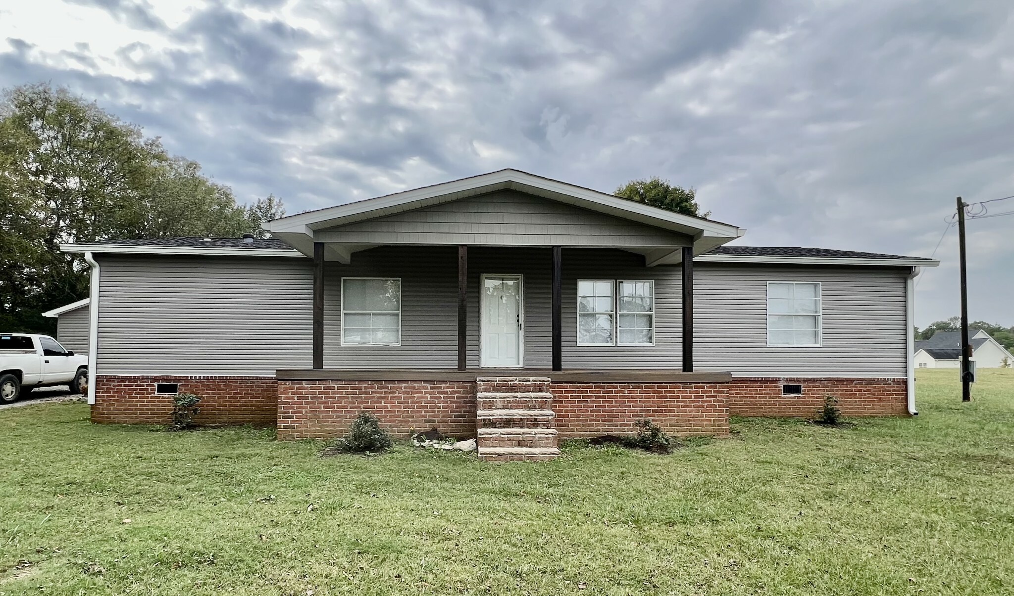 Property Photo:  114 Barber Rd  TN 37180 