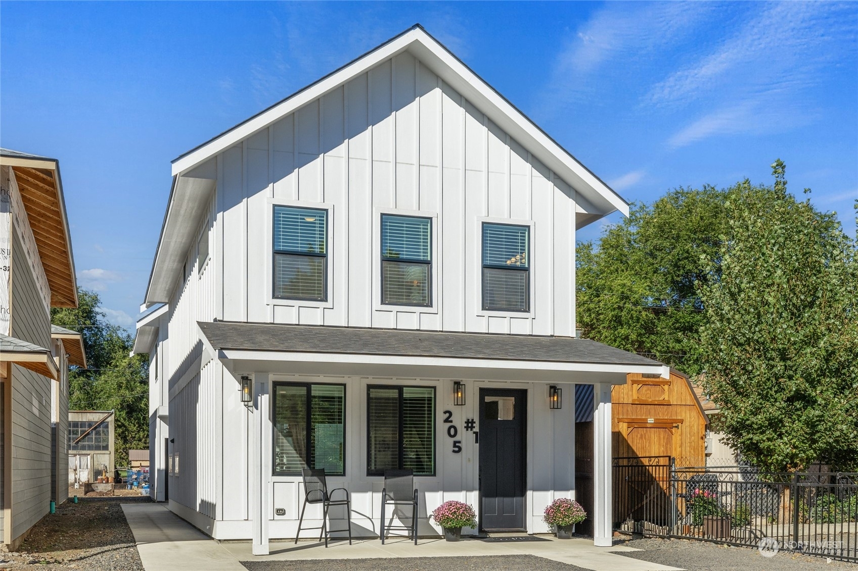 Property Photo:  205 N Elliott Street  WA 98926 