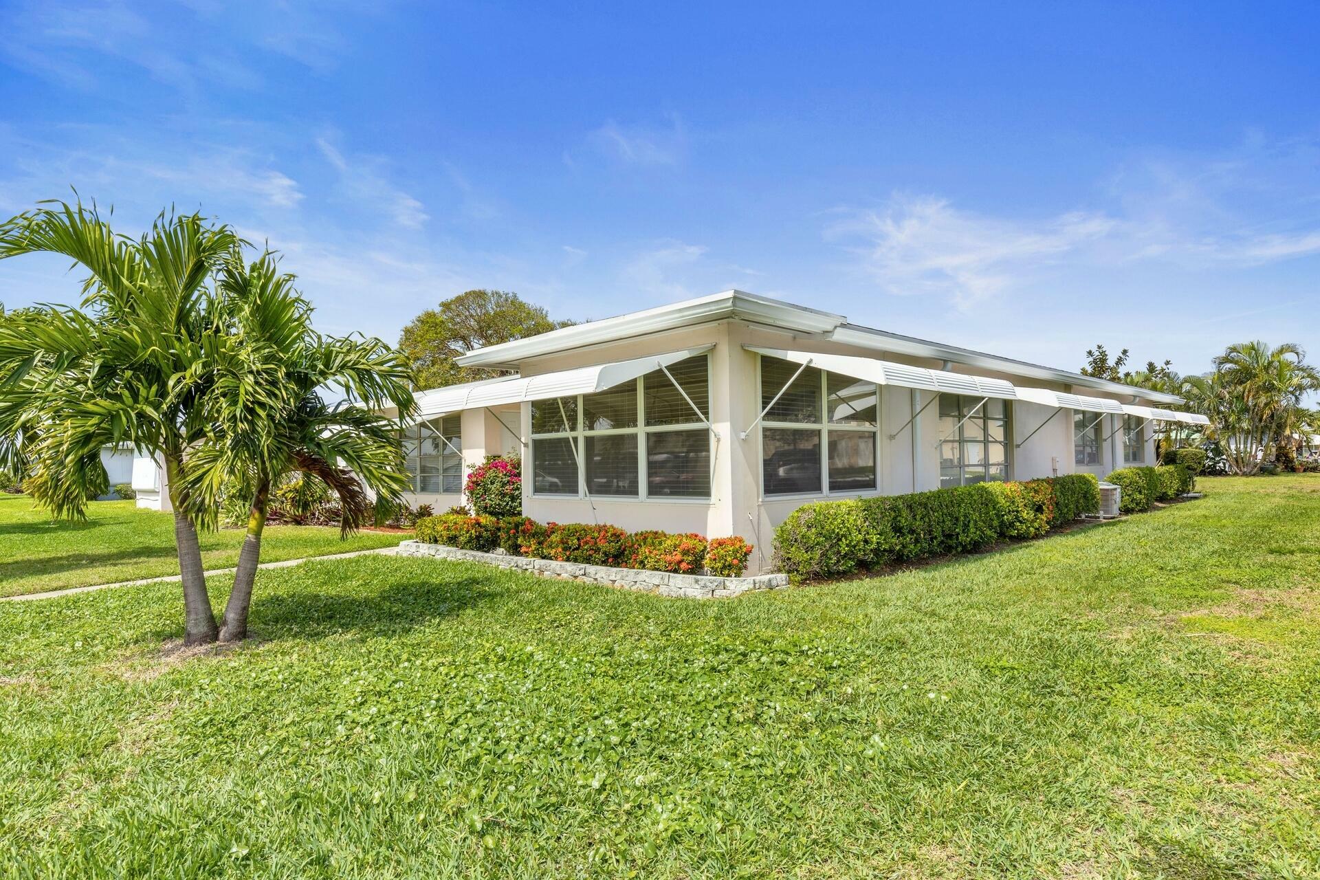 Property Photo:  135 South Boulevard  FL 33435 