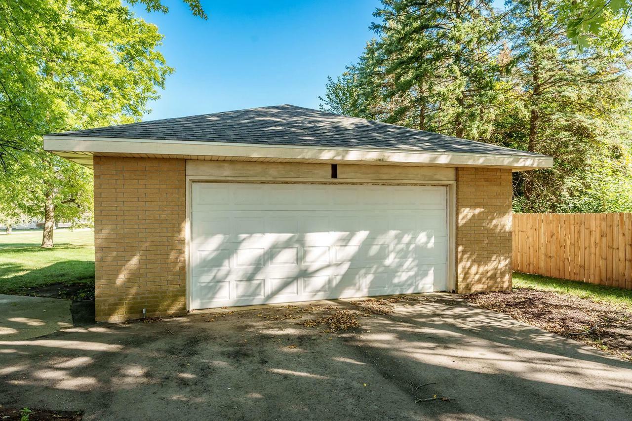 Property Photo:  661 West Kelsey Road  WI 53511 