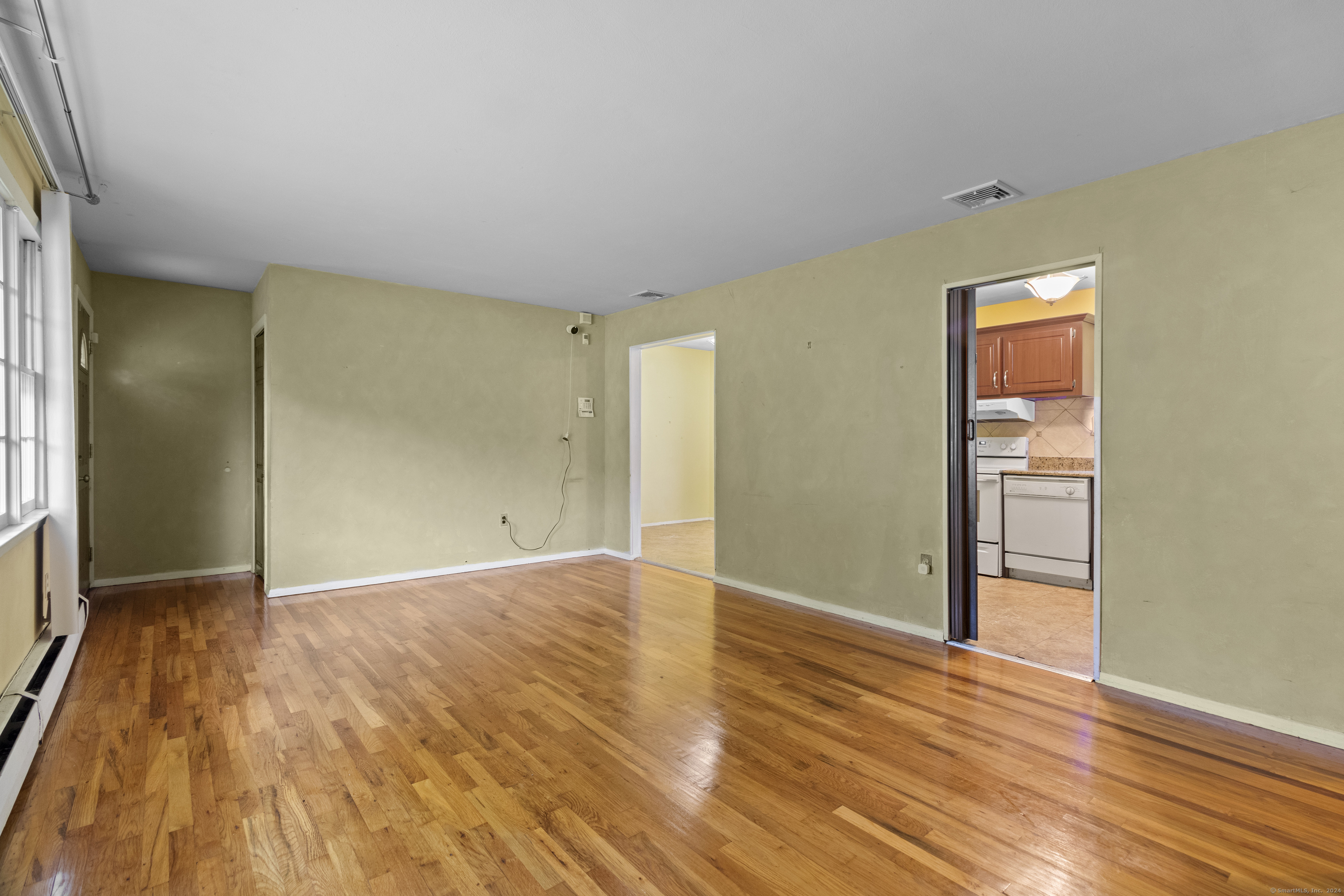 Property Photo:  326 Howard Drive  CT 06514 