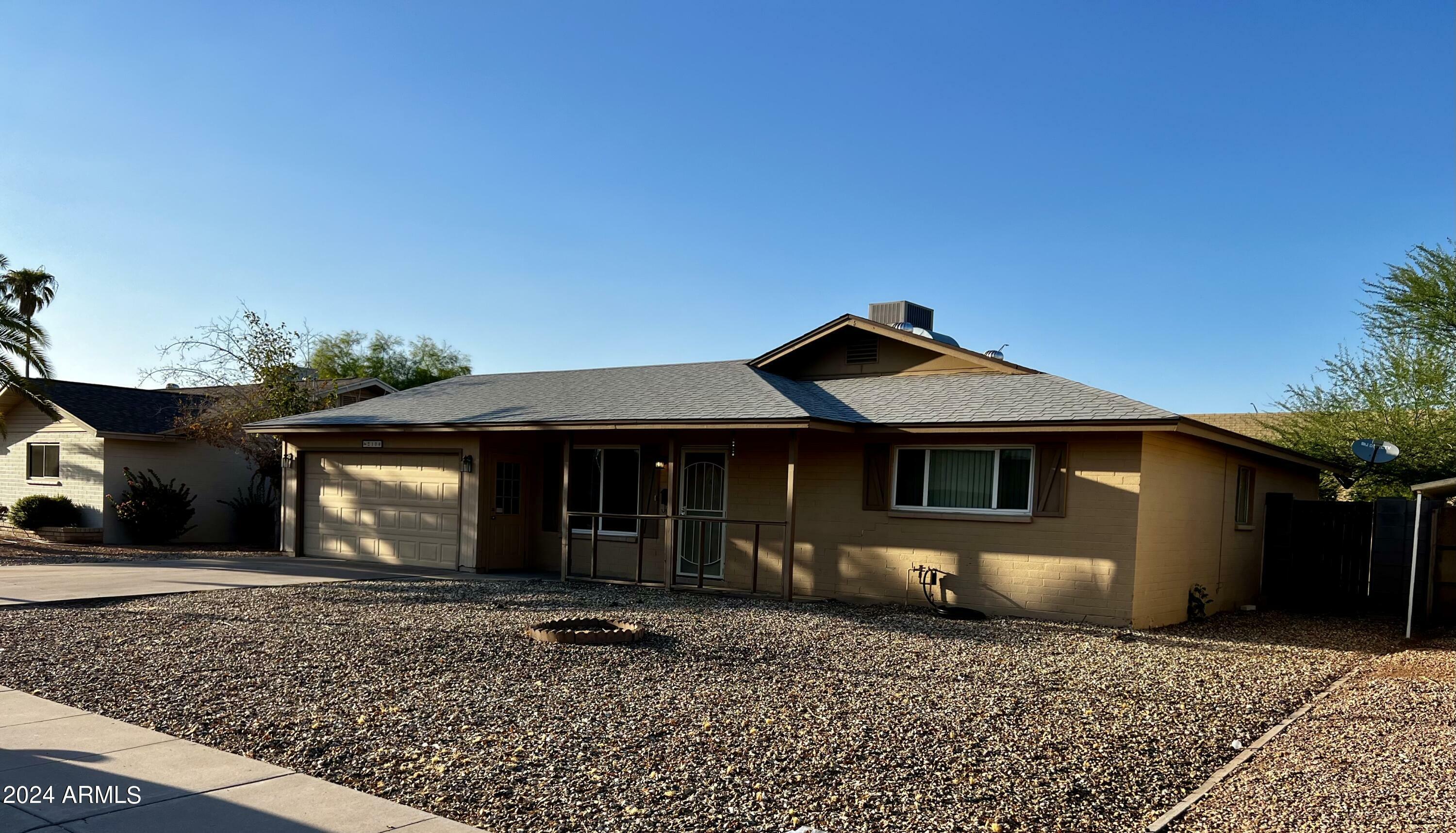 Property Photo:  2106 E Greenway Drive  AZ 85282 